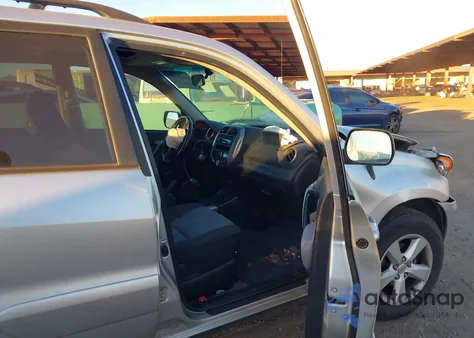 2004 Toyota Rav4 z USA, uszkodzony, nr VIN JTEGD20V540020921